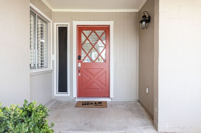 Building Photo - Tempe Beauty! 2199 Sq Ft 4 bedroom 2 bath ...