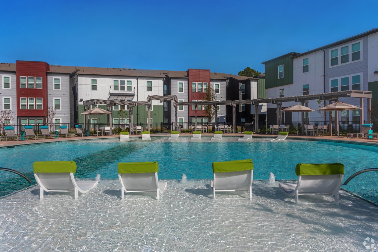 Aspen Heights Sam Houston Apartments in Huntsville, TX