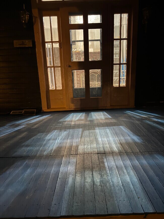 EDIFICIO DE ENTRADA A LA VIVIENDA - 416 Sycamore St