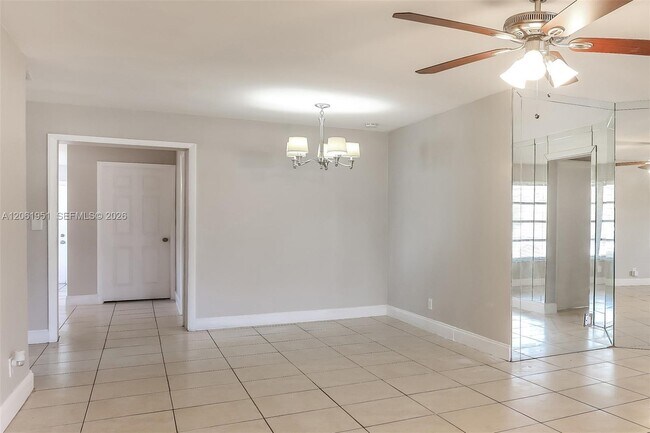 Foto del edificio - 3751 NW 9th Ct