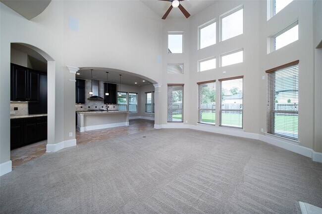 Foto del edificio - 5203 Heather Meadow Ln