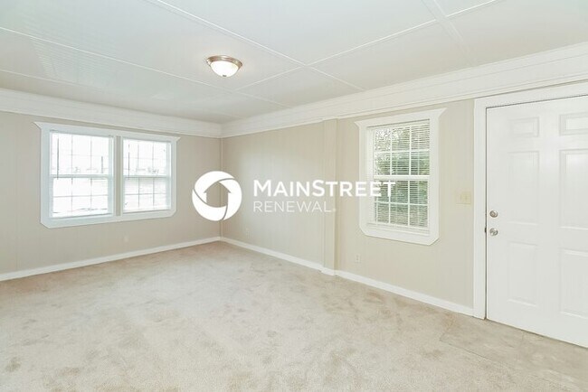 Foto del edificio - 3 Bedroom Pet-Friendly Home in Ellenwood, ...
