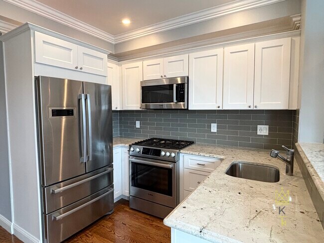 Foto del edificio - 38-42 Hyde Park Ave. Unit 5