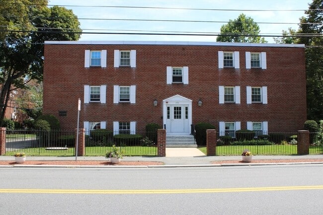 Building Photo - 276 Albion St