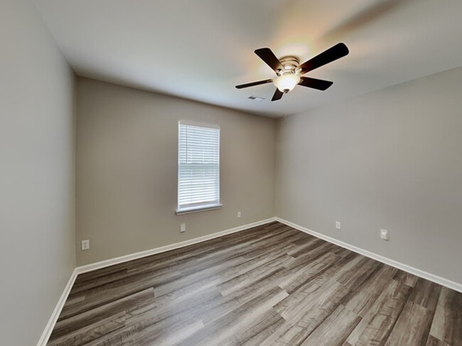 Building Photo - 1116 Wilann Dr