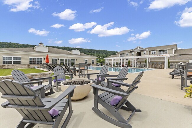 Foto del edificio - Reserve at Cranberry Springs