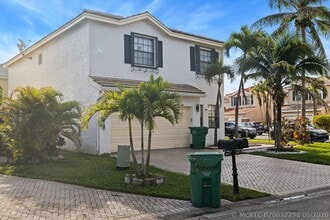 Building Photo - 3471 NW 112th Ave
