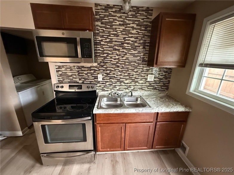 Building Photo - 324 Rhew St