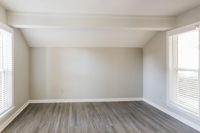 Foto del edificio - 4454 Westbury Dr