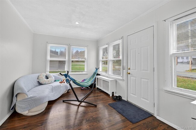 Building Photo - 36 Swezey Pl