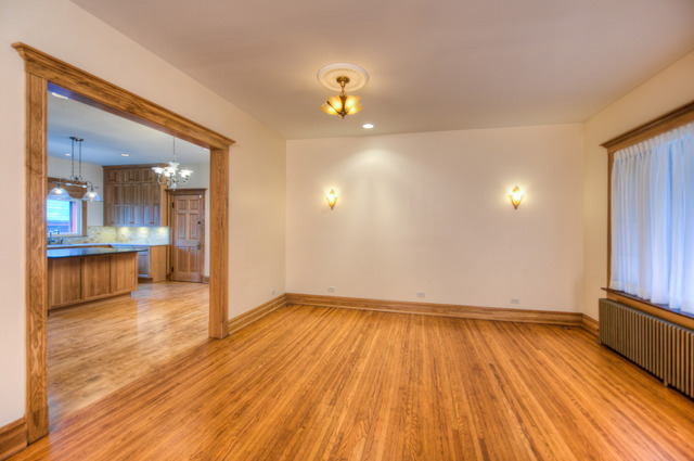 Building Photo - 2850 W Logan Blvd