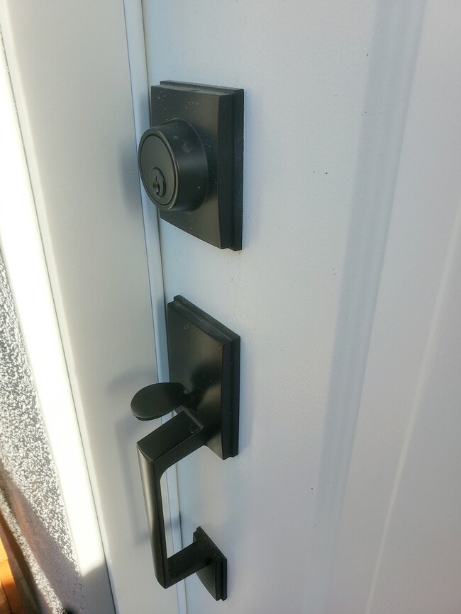 SECURITY - 6038 Maury Ave