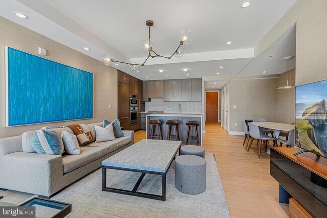 Foto del edificio - 2501 M St NW