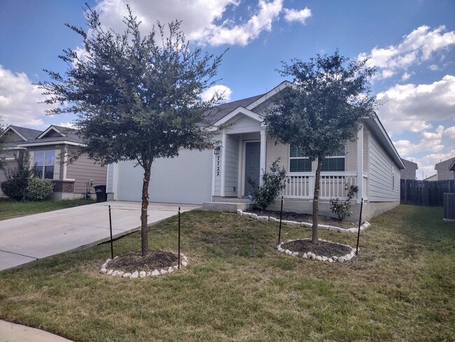 Photo - Charming 3 bedroom in Republic Creek! House