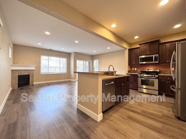 Foto del edificio - 4017 SE Lone Oak St