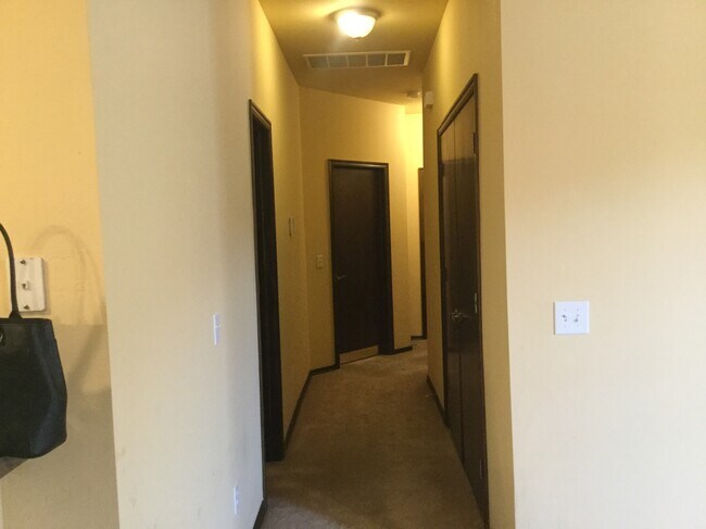 3 habitaciones - 1730 W Palm Pl