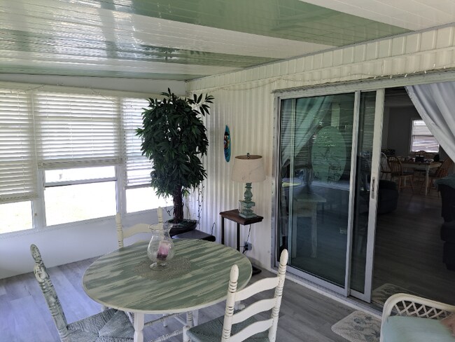Building Photo - 5120 Coquina Cir