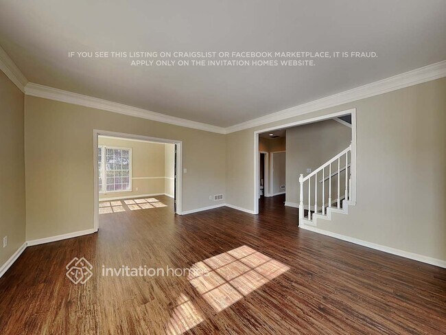 Building Photo - 649 Watson Cove