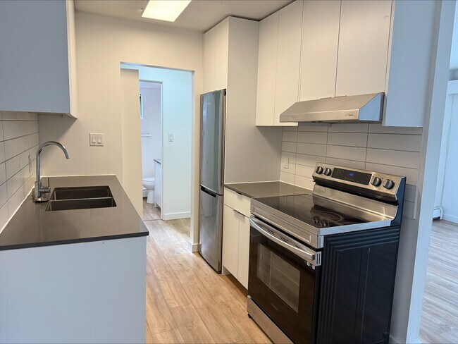 Photo du bâtiment - 1595-1595 Boundary Crescent