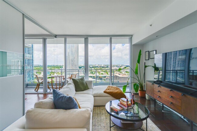 Foto del edificio - 92 SW 3rd St