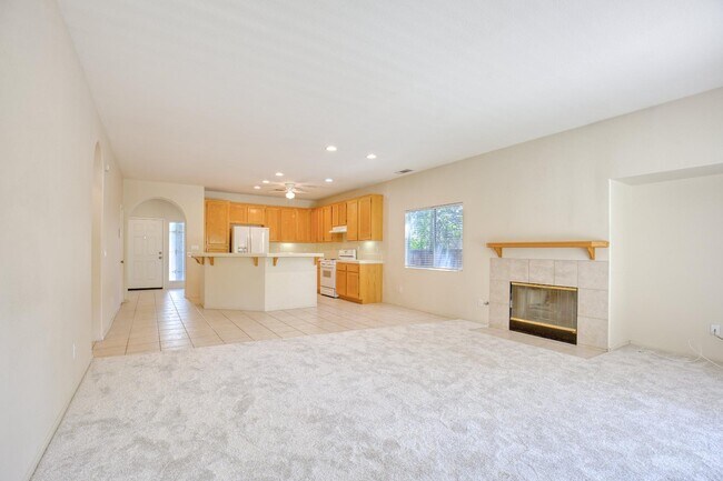 Building Photo - 32576 Guevara Dr