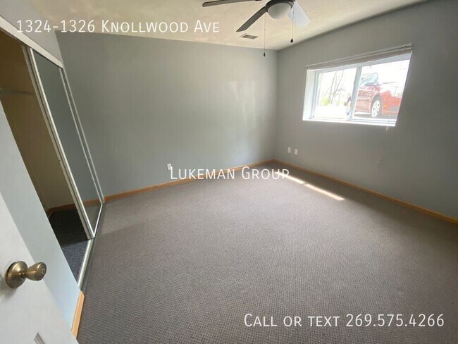 Foto del edificio - 1324-1326 Knollwood Ave-