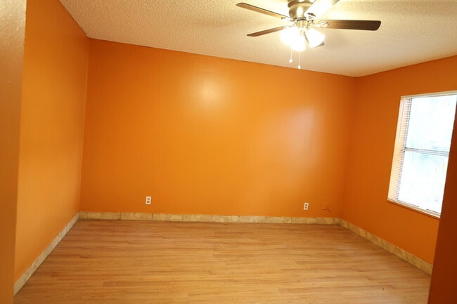 Building Photo - 7328 Palmdale Dr