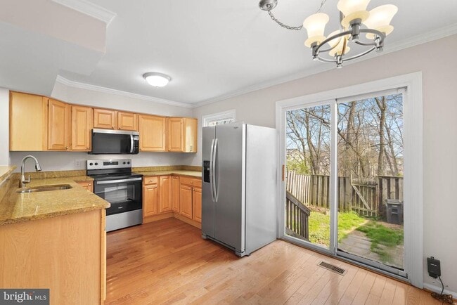 Foto del edificio - 8483 Laurel Oak Dr