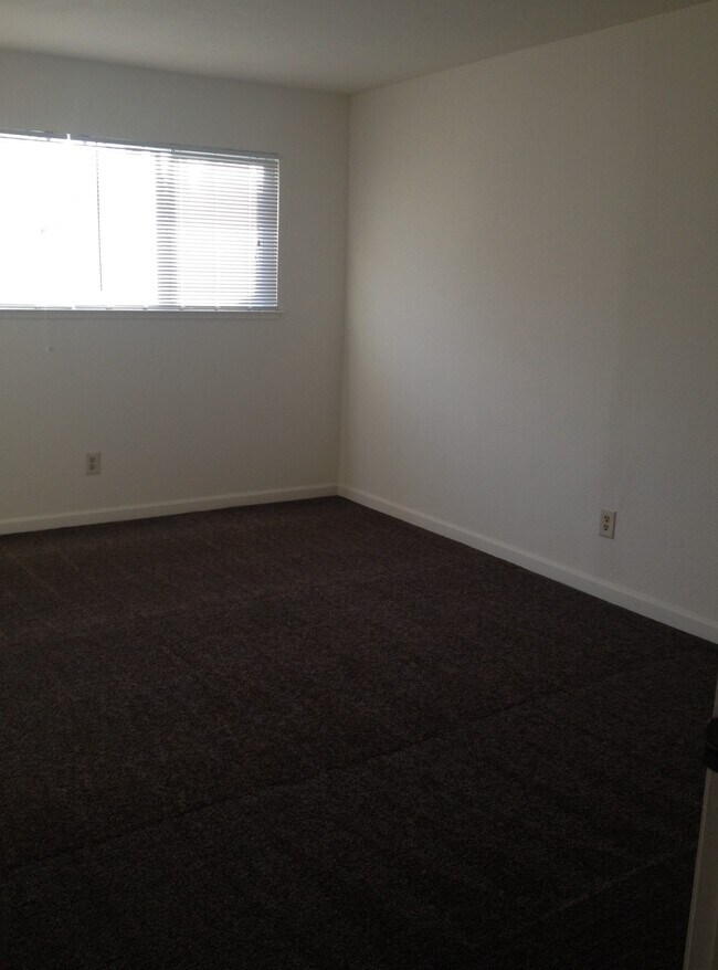 Foto del edificio - 1014 Clinton Rd