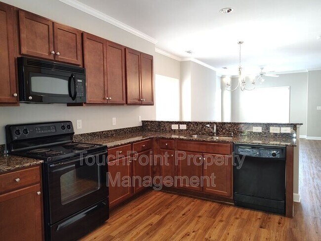 Foto del edificio - 500 Village Park Dr