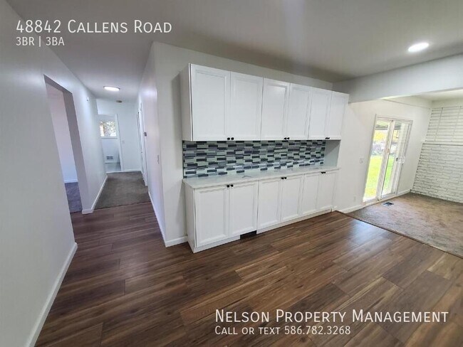 Foto del edificio - 48842 Callens Rd