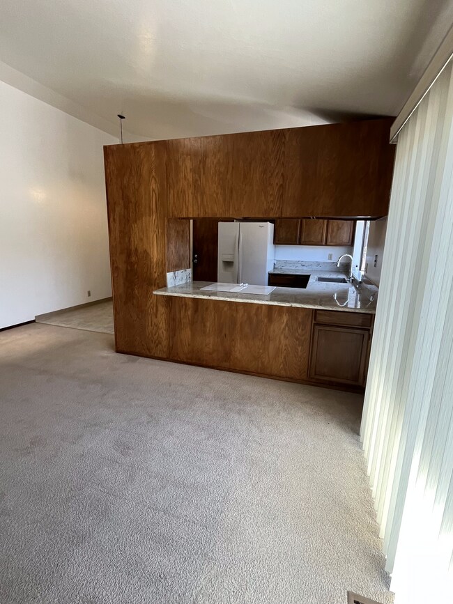 Foto del edificio - 4589 Malabar Ave