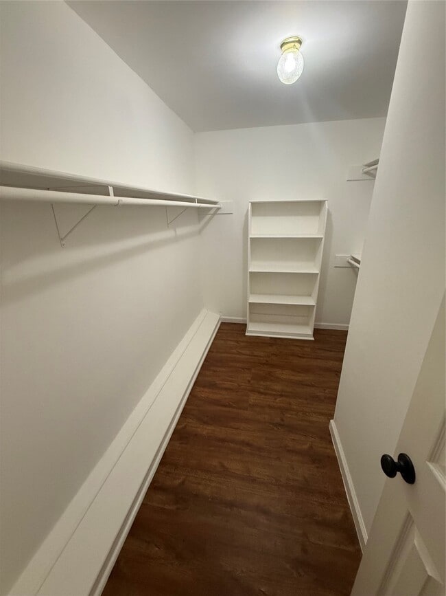 Building Photo - 15715 Rolling Timbers Dr