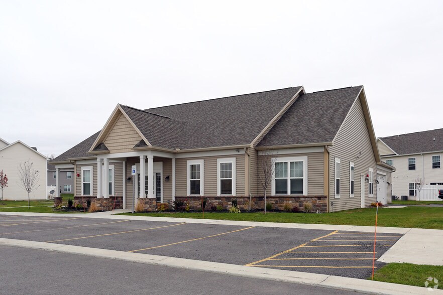 The Townhomes at Pleasant Meadows