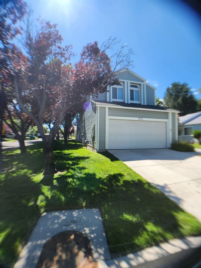 Building Photo - Crystal Lake Home For Rent
