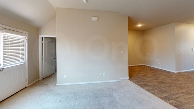 Foto del edificio - 6204 Painswick Dr