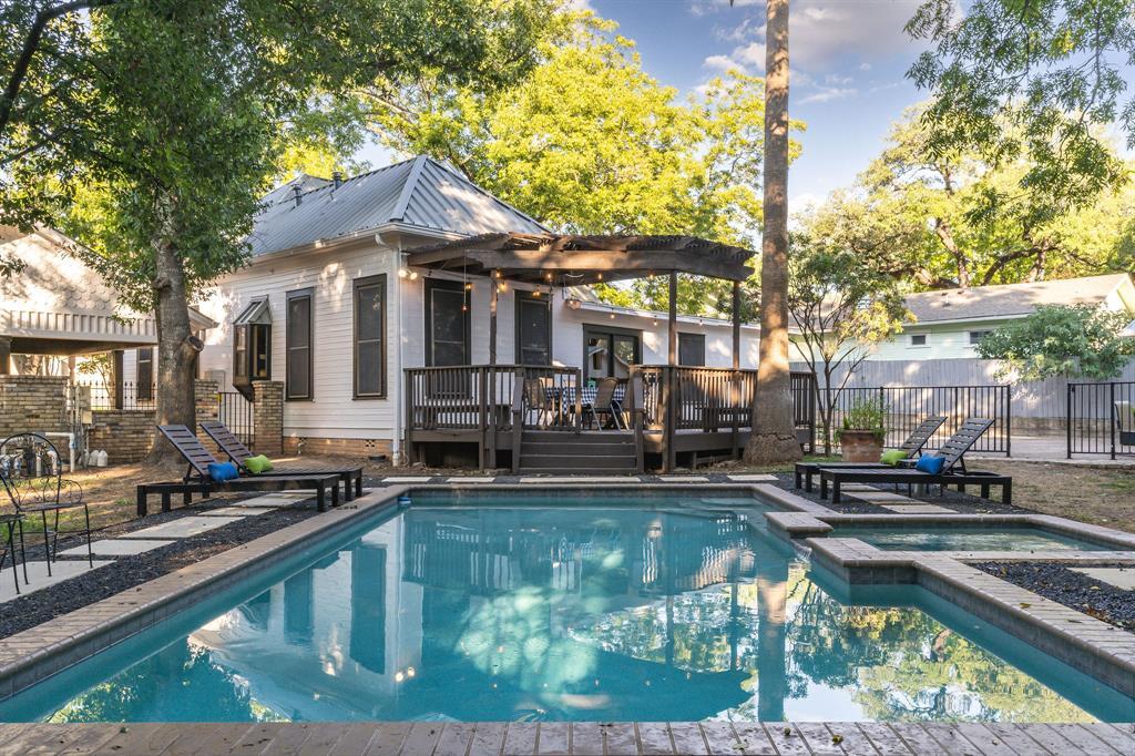 Foto principal - 203 Leland St