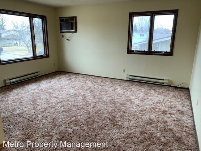 Building Photo - 3 br, 2 bath Apartment - 6950 Winchester