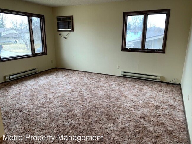 Foto del edificio - 3 br, 2 bath Apartment - 6950 Winchester