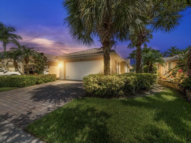 Building Photo - 12120 SW Elsinore Dr