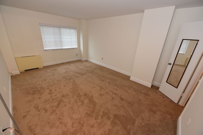 Foto del edificio - Beautiful 2BR 2FB Condo Unit - University ...