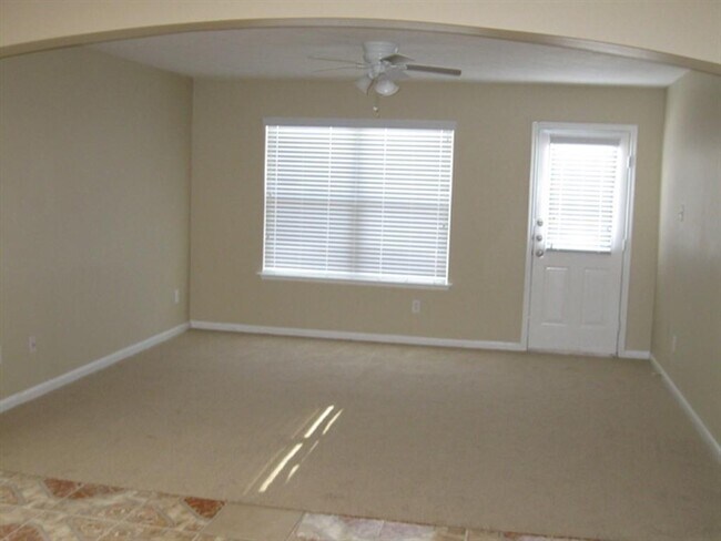 Building Photo - 11603 Tierra Ridge Ct