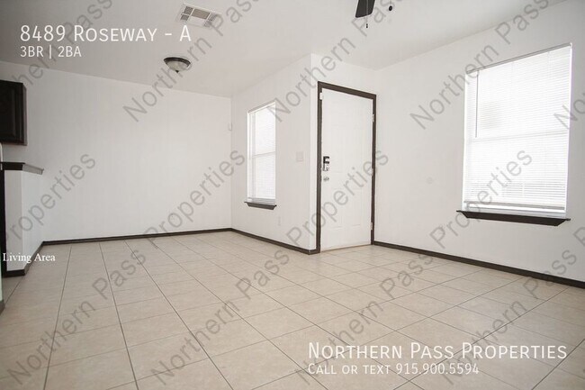 Building Photo - Practical 3-Bedroom Duplex with Private Ya...