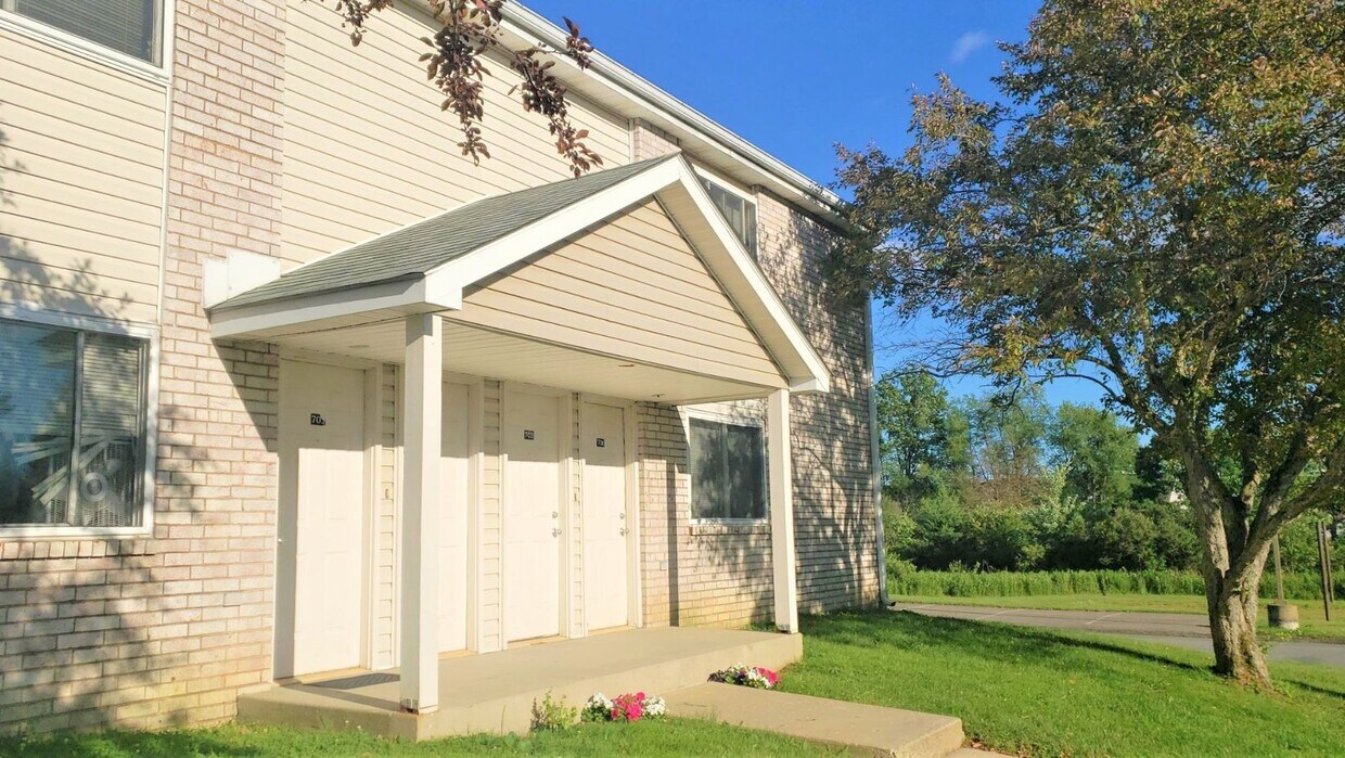 304 Cameron Dr Unit 304, Slippery Rock, PA 16057 Apartments in Slippery Rock, PA