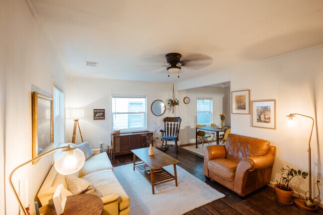 Foto del edificio - 3412 Homan Ave