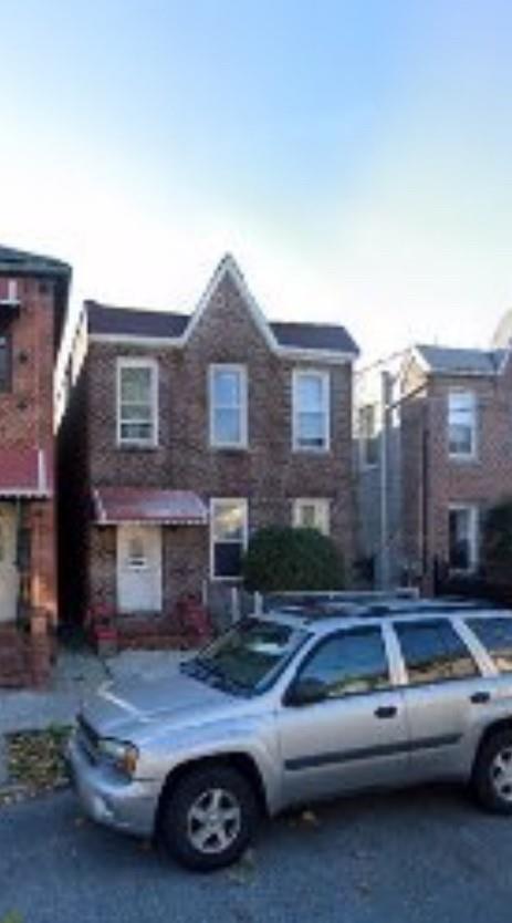 Foto principal - 4421 Murdock Ave