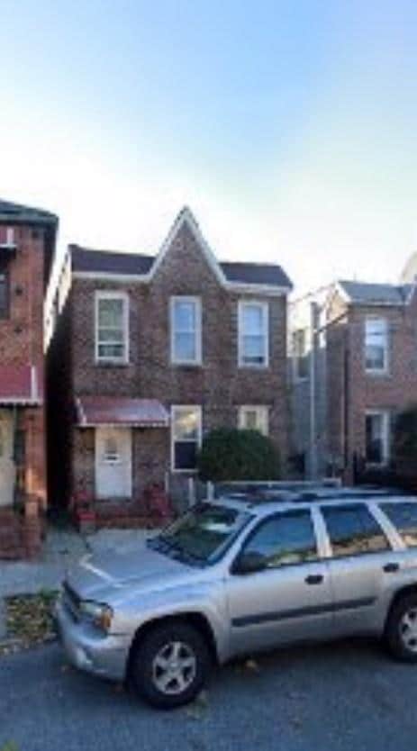 Building Photo - 4421 Murdock Ave
