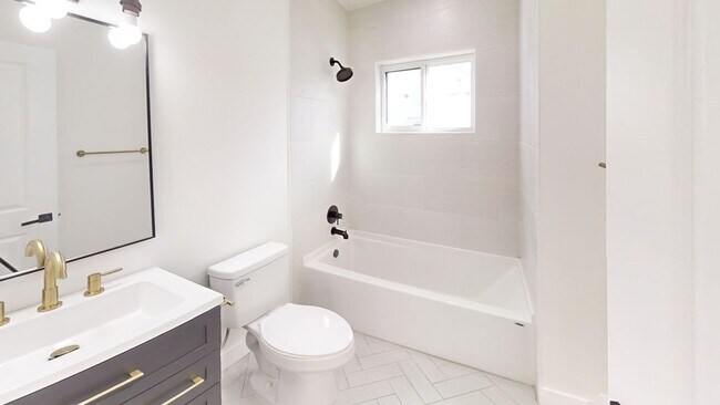 Foto del edificio - 1129 W 14th St