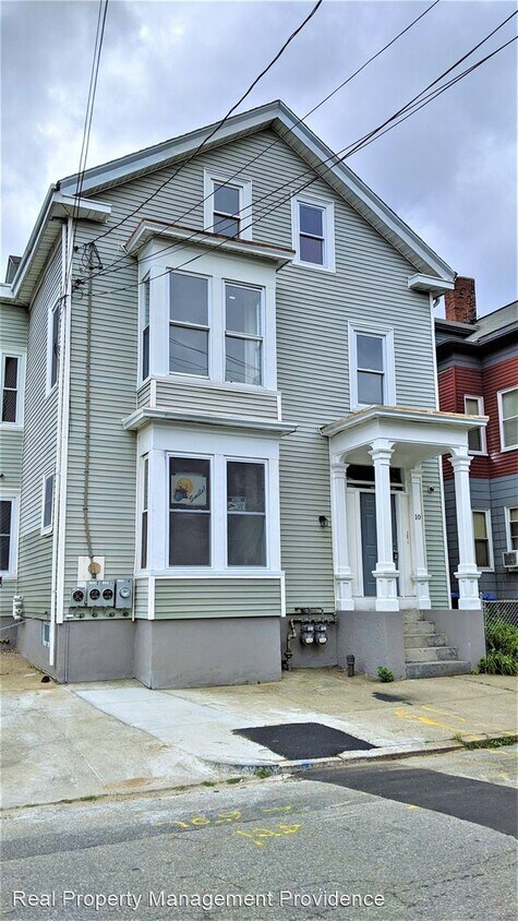 Primary Photo - 10 Arch St