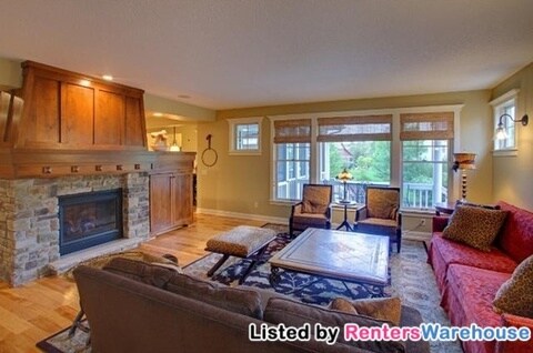 Building Photo - 15751 Duck Pond Way